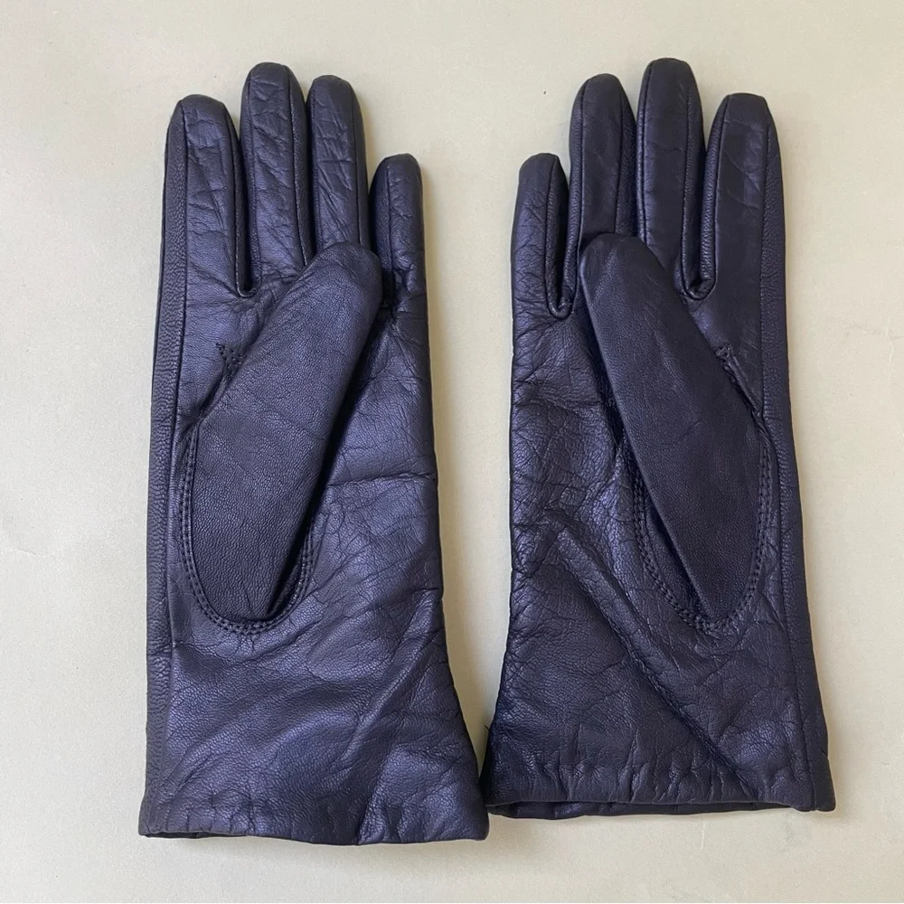 New vintage black leather gloves with bows